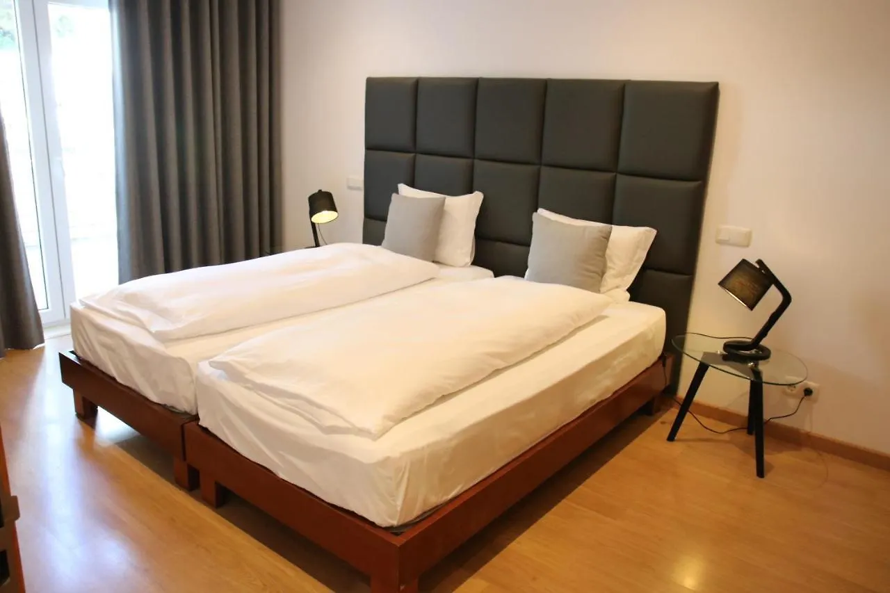 Pine Tree Apartments - Praia Da Coelha - 阿尔布费拉