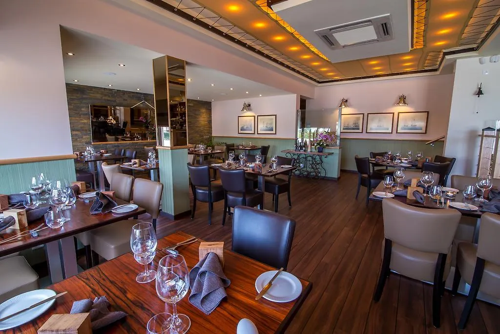 Pine Tree Apartments - Praia Da Coelha - 阿尔布费拉